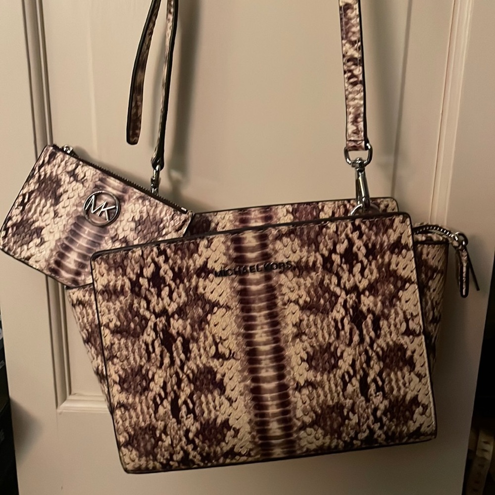 Michael Kors crossbody